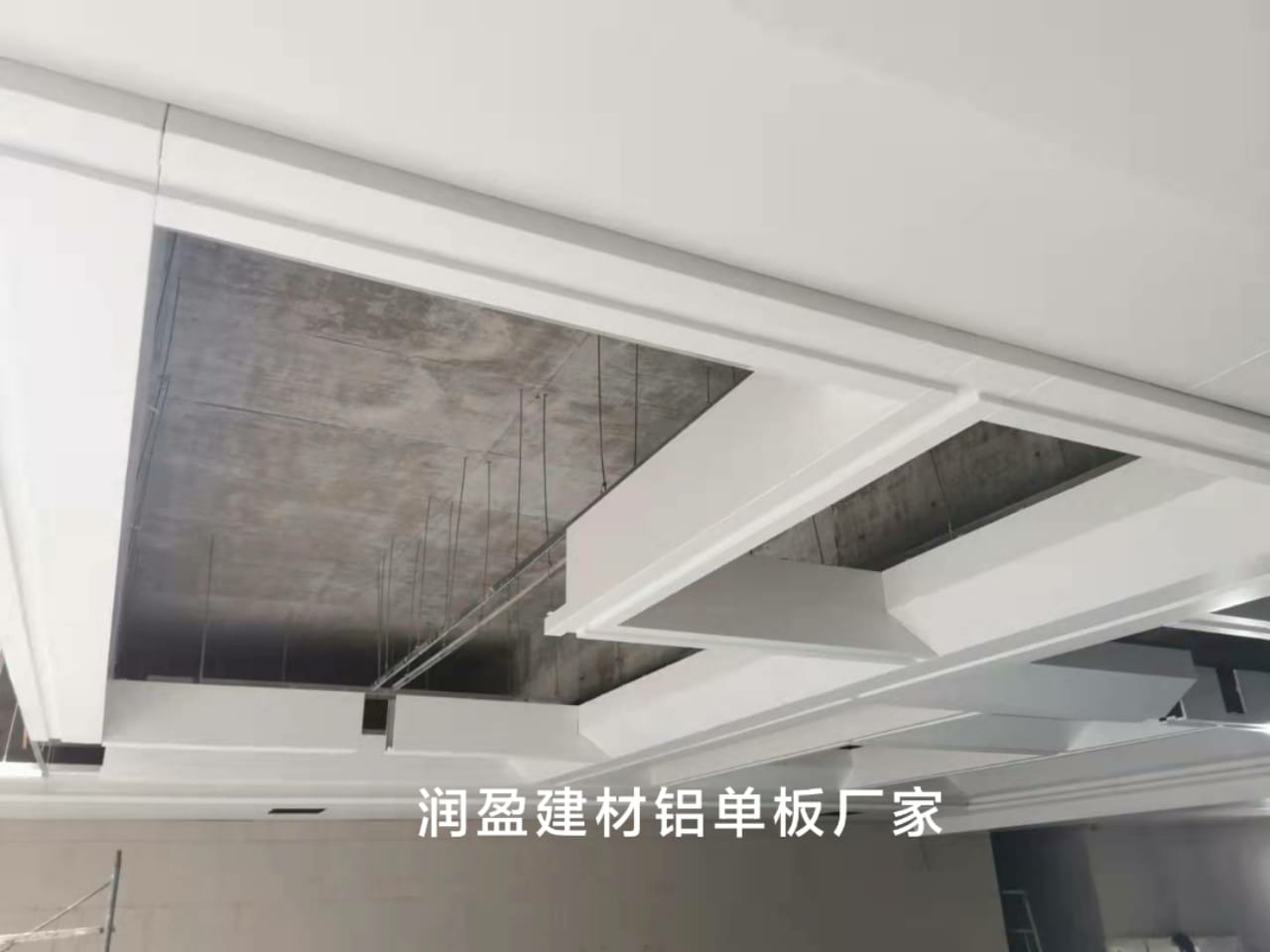 润盈铝单板吊顶厂家 润盈铝单板吊顶厂家
